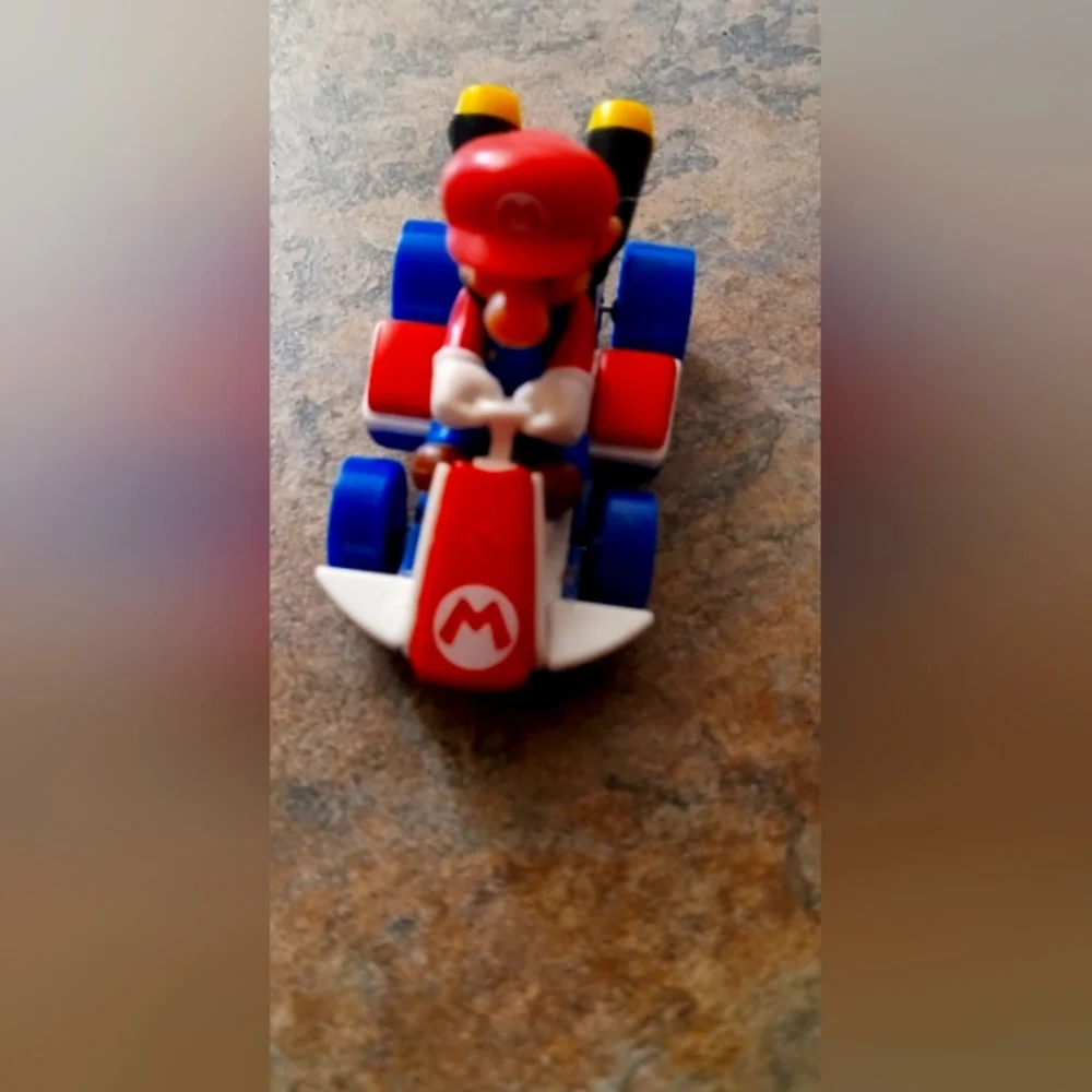 Mario Kart 2018 Red and Blue Racer Toy Vehicle rare collection target car